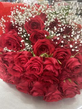 デーニチェという名前の赤薔薇花束｜「いなげ花店」　（山形県上山市の花キューピット加盟店 花屋）のブログ