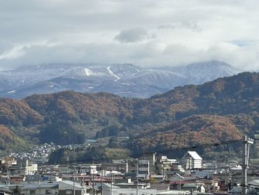 白くなった蔵王山|「いなげ花店」　（山形県上山市の花屋）のブログ